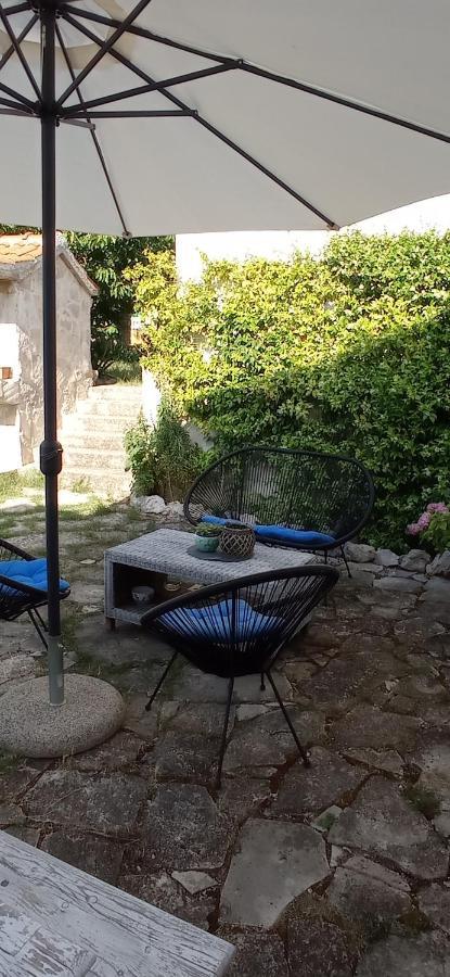 Apartment Silvija Vinišće Esterno foto