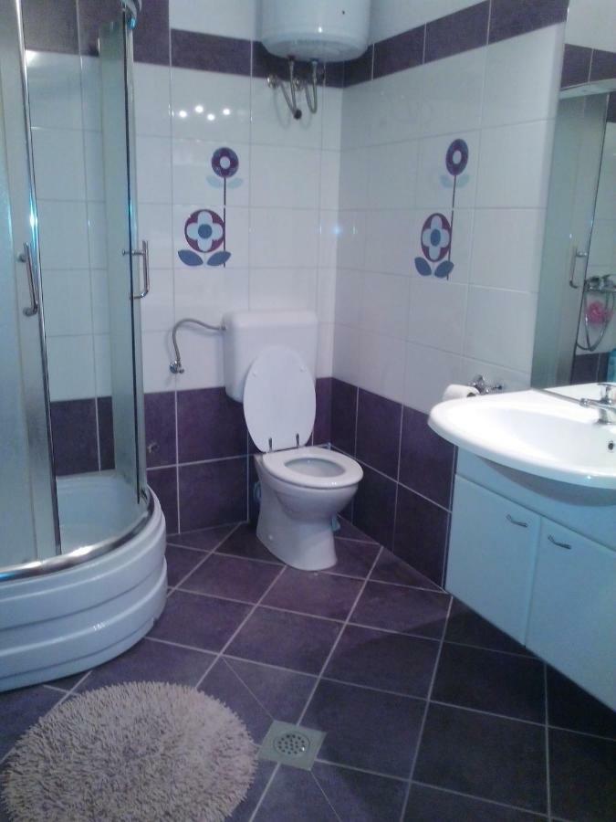 Apartment Silvija Vinišće Esterno foto
